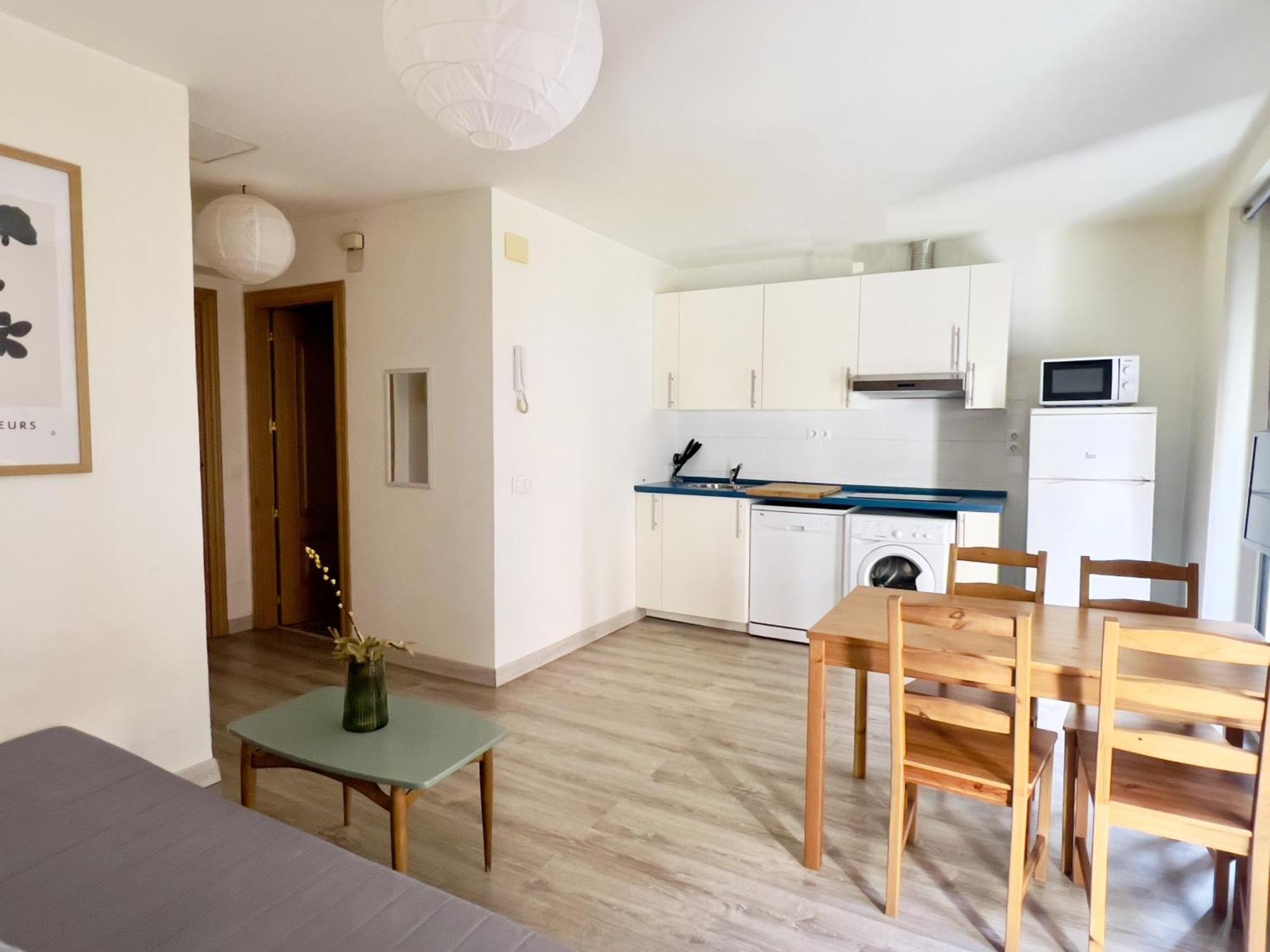 Apartament Housingleon Cardiles Zewnętrze zdjęcie